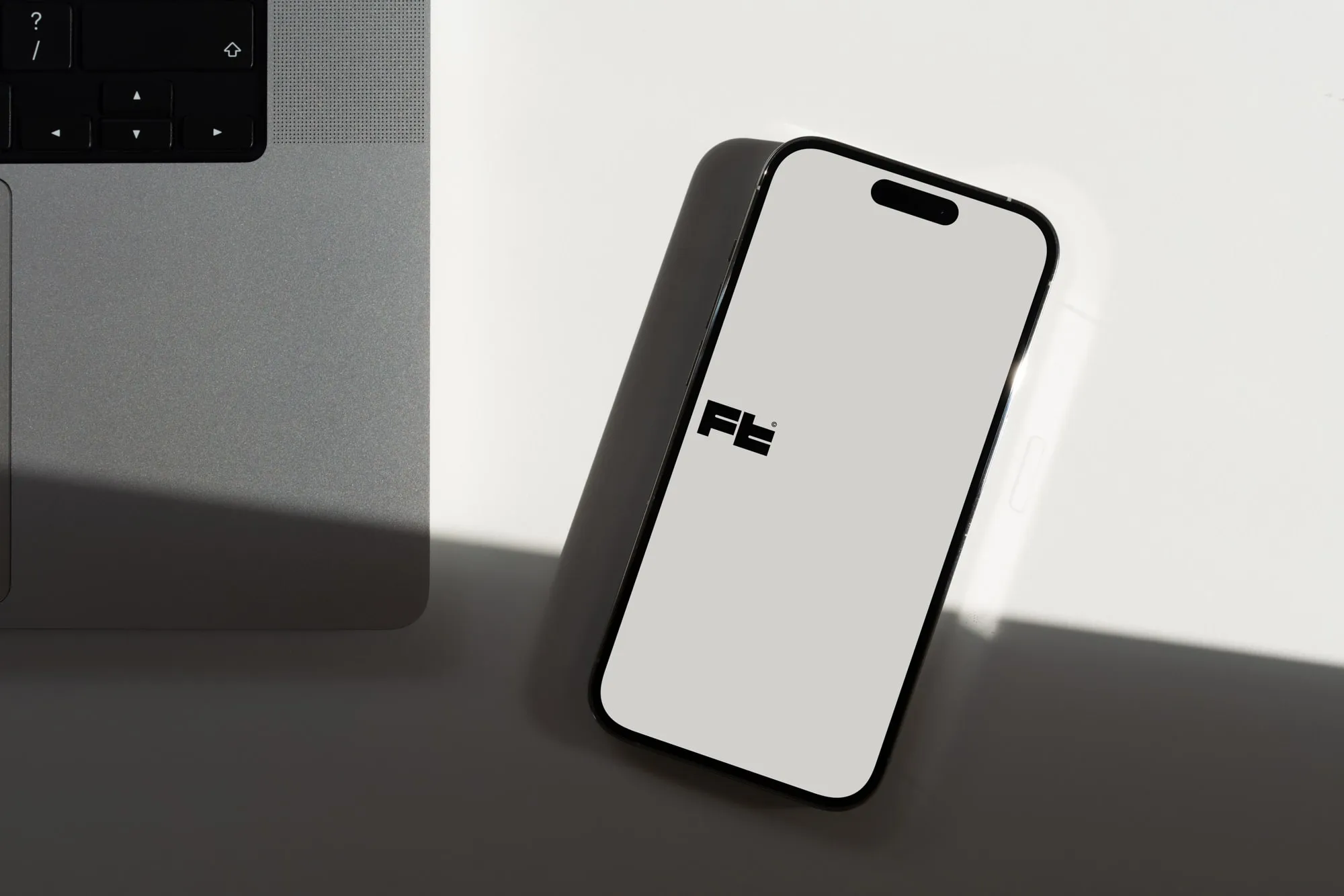 iPhone 14 Pro - 001