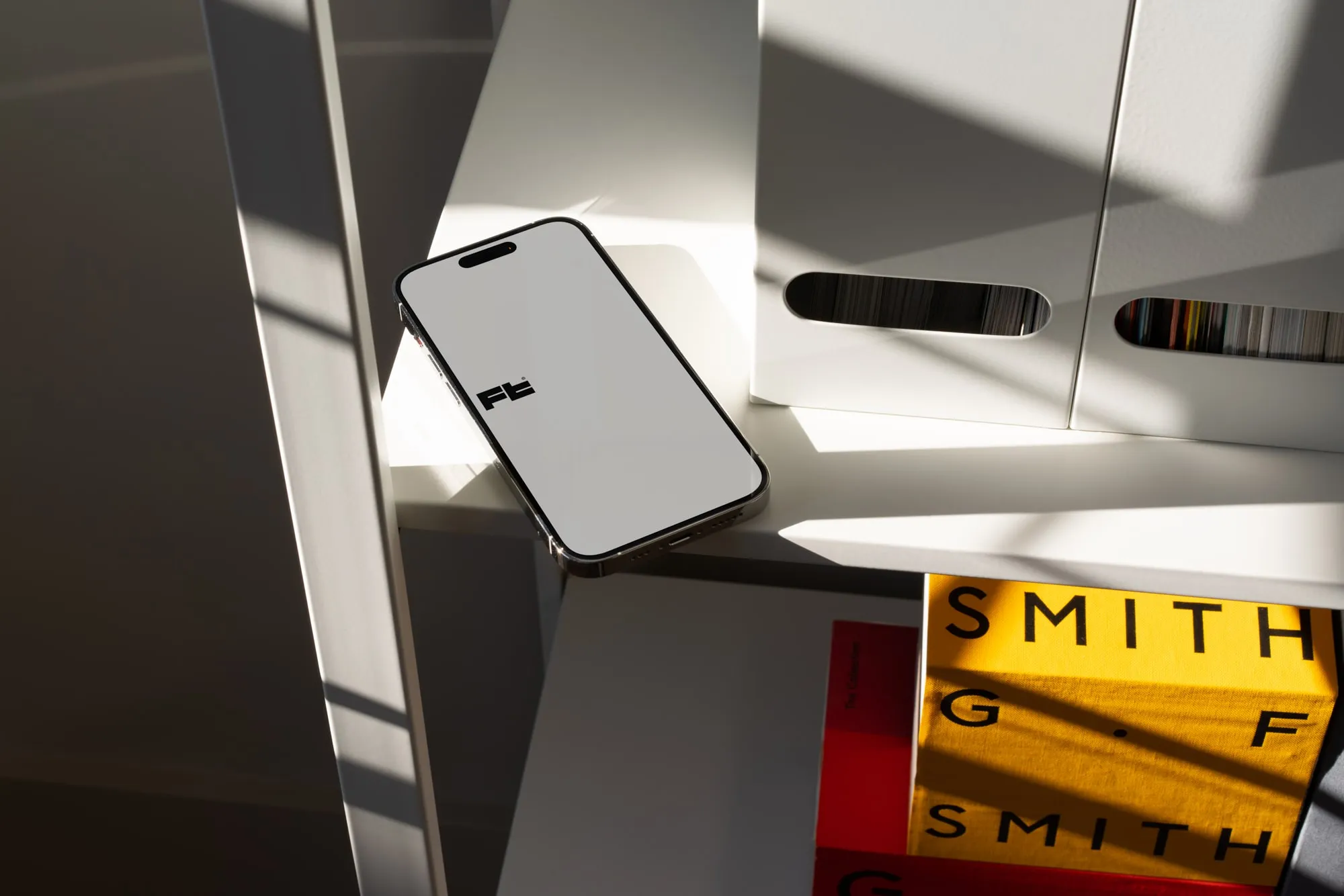 iPhone 14 Pro - 001